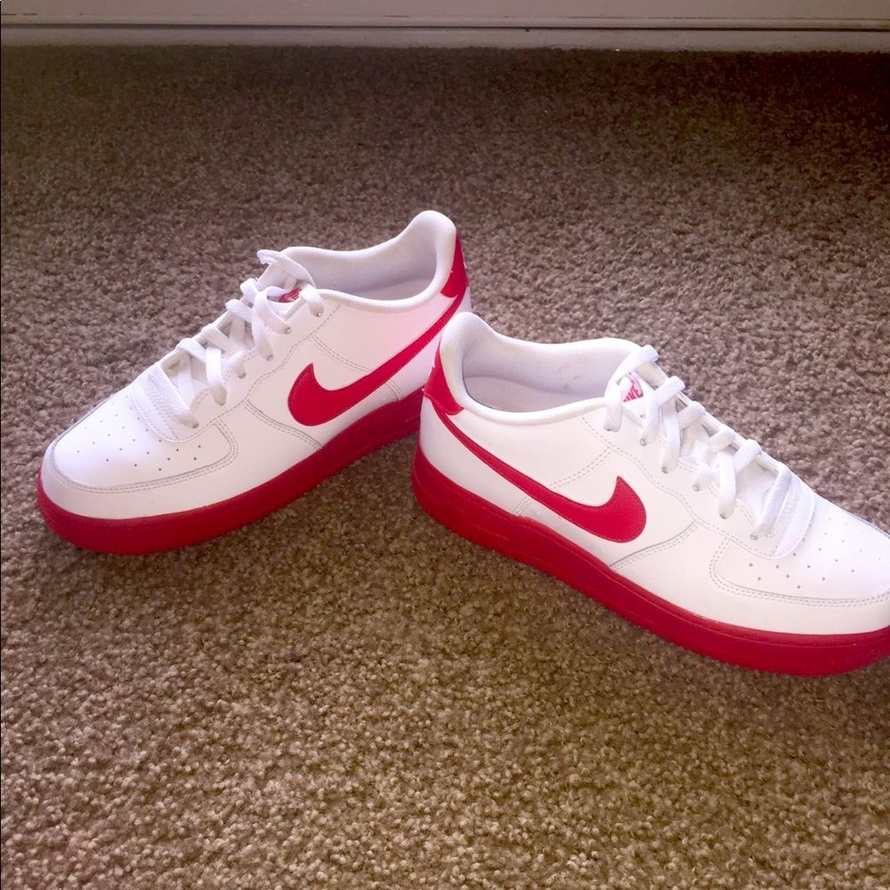 Red & white air forces